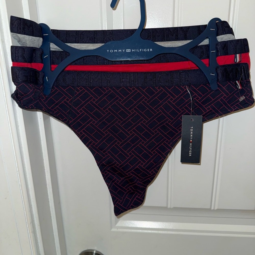 NWT 3 Pack Tommy Hilfiger Women’s Thong Underwear - Navy, Red, Gray Size Large